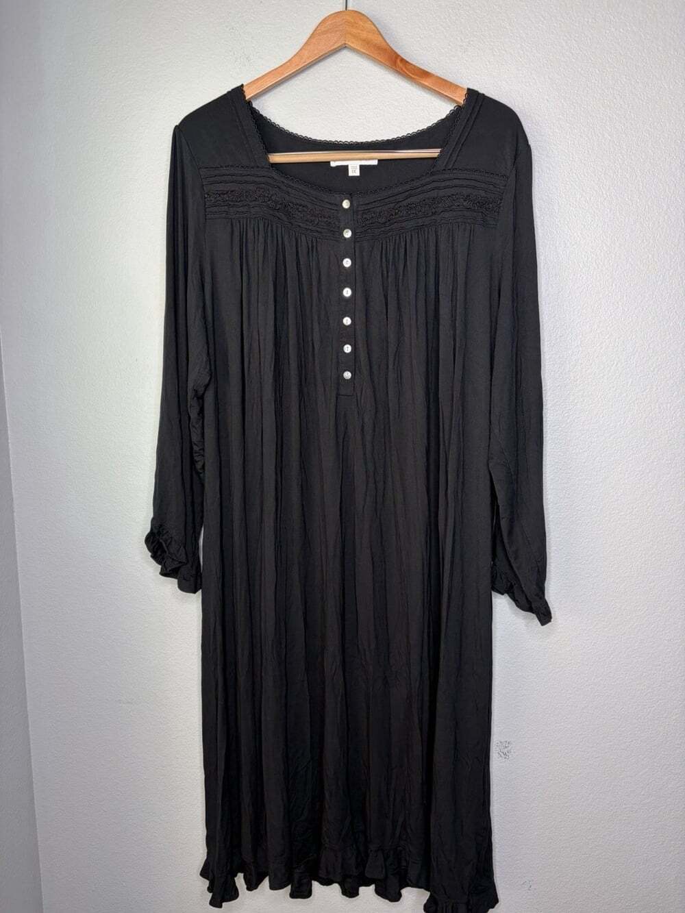 EILEEN WEST Women’s Size 1X Solid Black Modal Full Sleeve Waltz Nightgown Ruffle